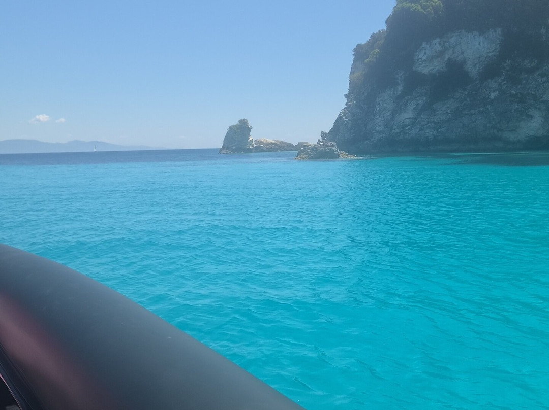 Merianos Boats & Sports-Agios Georgios必去景点