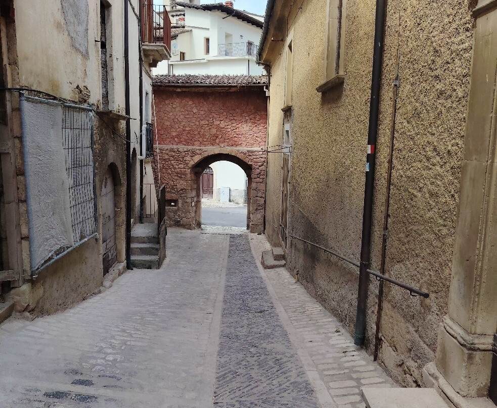 Borgo Medievale di Fontecchio-Fontecchio必去景点