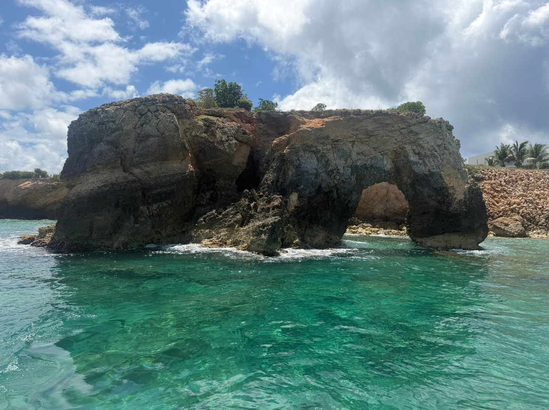 Captain Alan's Boat Charters-Oyster Pond必去景点
