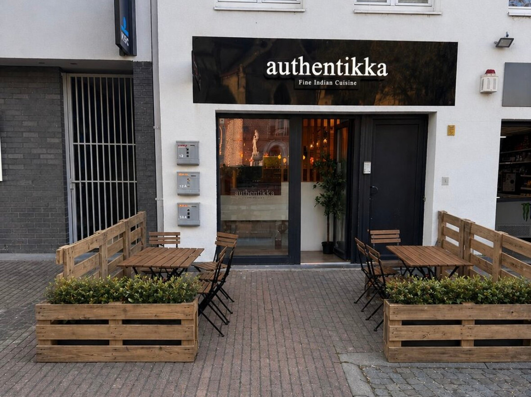 Authentikka