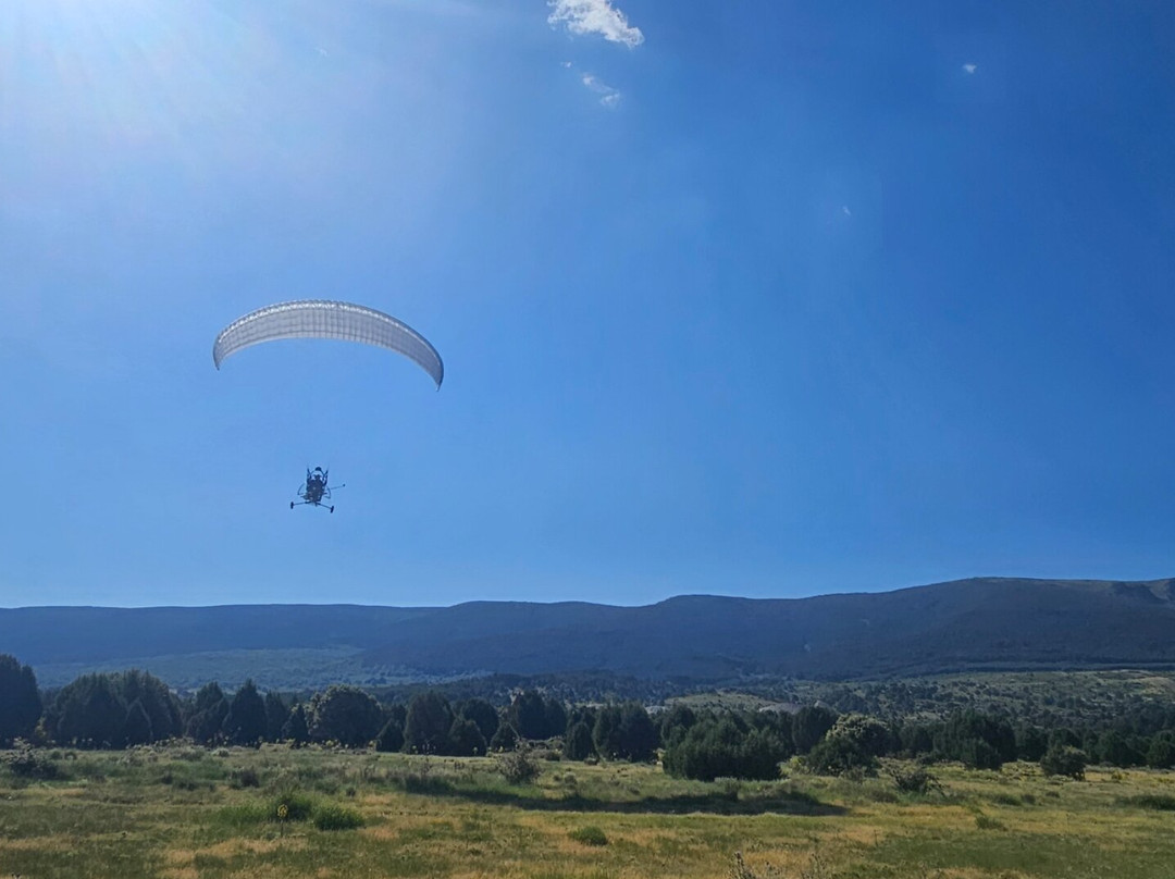 DParapente-埃尔埃斯科里亚尔必去景点