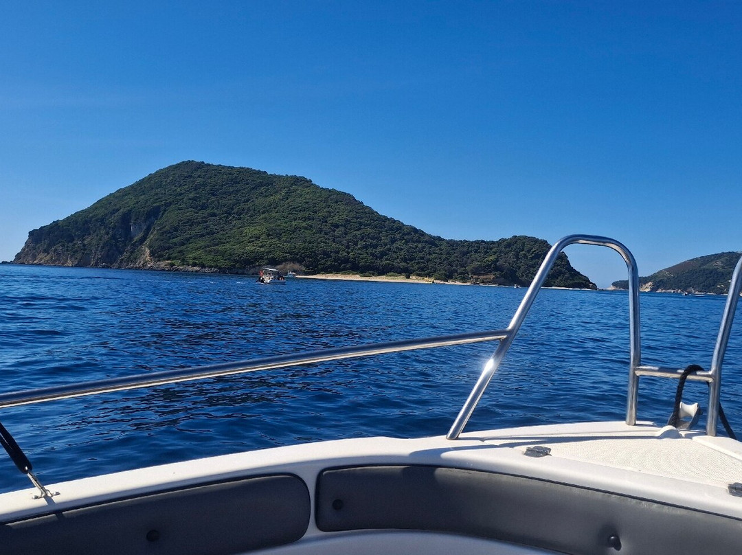Laganas Boat Rentals-扎金索斯州必去景点
