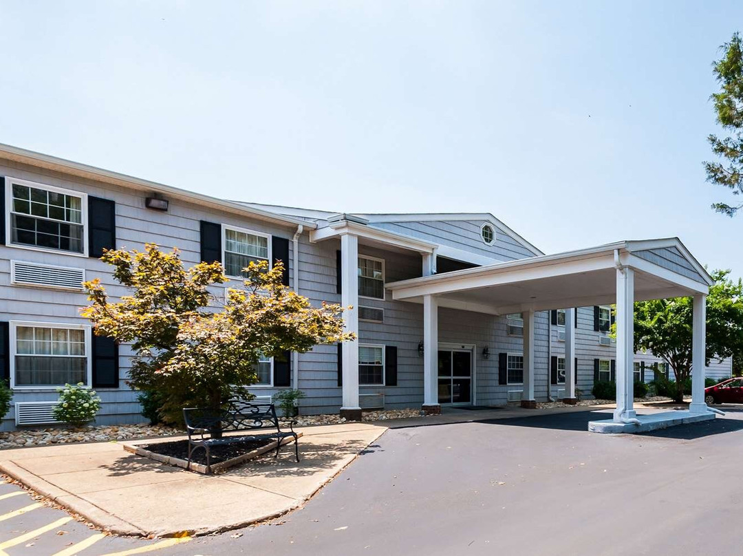 Dowell酒店住宿-Quality Inn Beacon Marina
