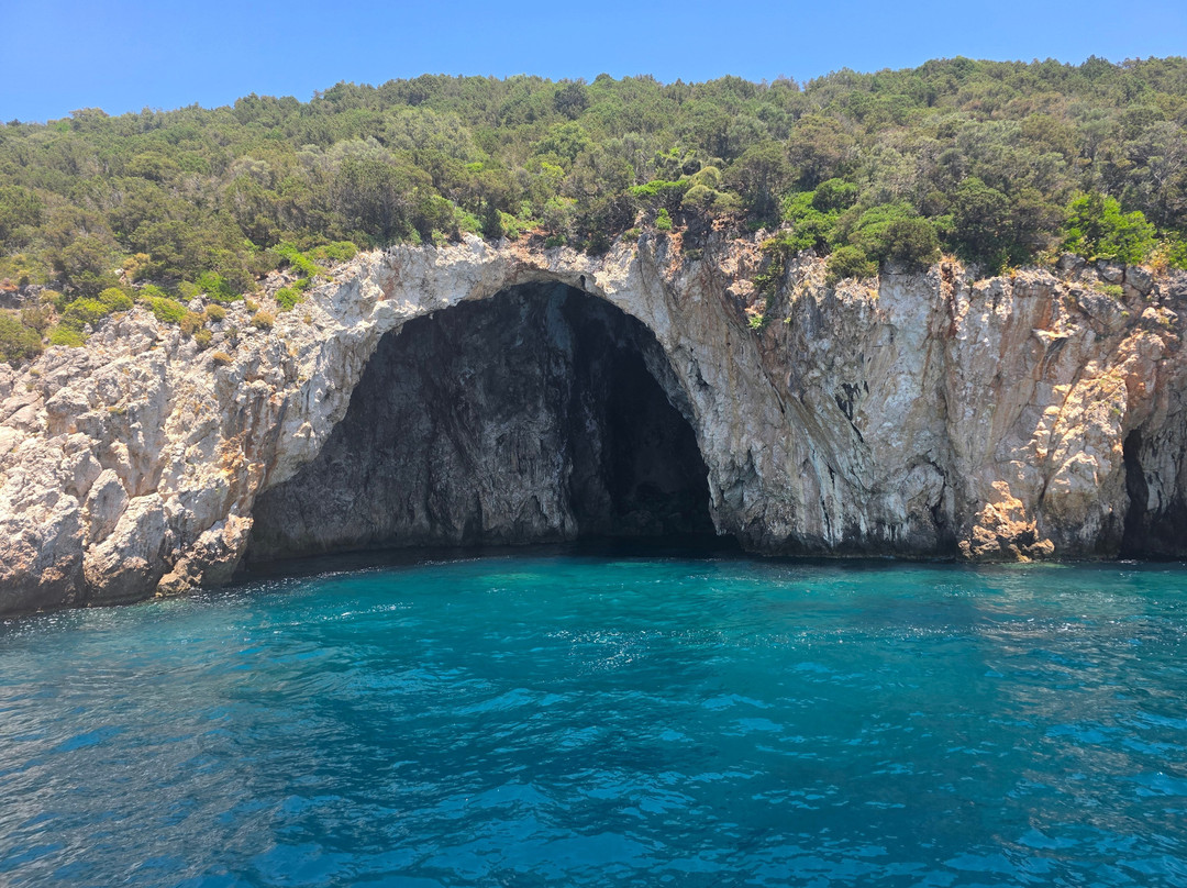 Captain Theos Boat Trips-科孚市必去景点