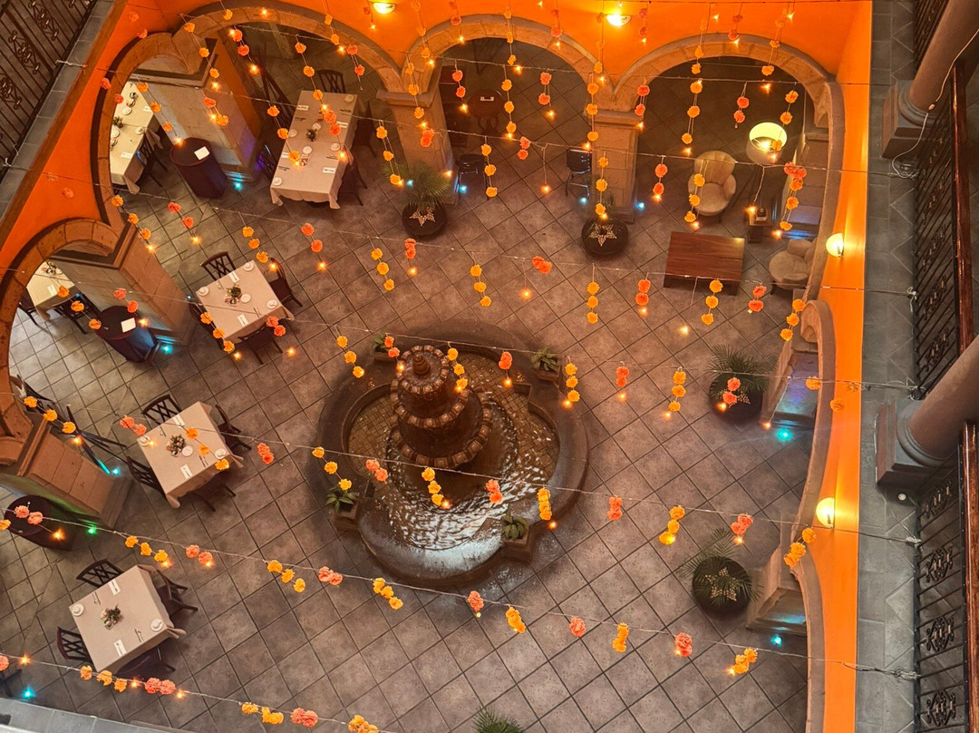 莫拉莱斯历史市中心酒店主图