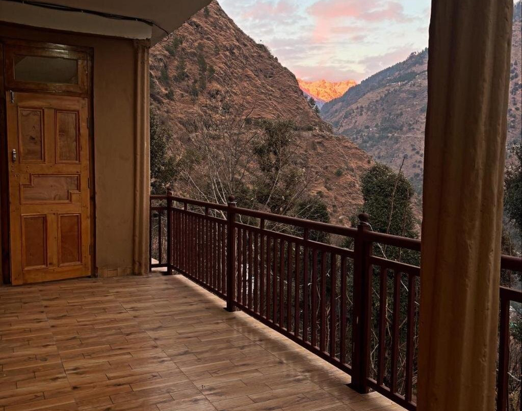 Mizuki Retreat and Cafe, Tirthan Valley