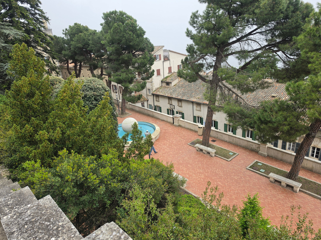 Fontana al Giardino dei Liburni-圣马力诺城必去景点