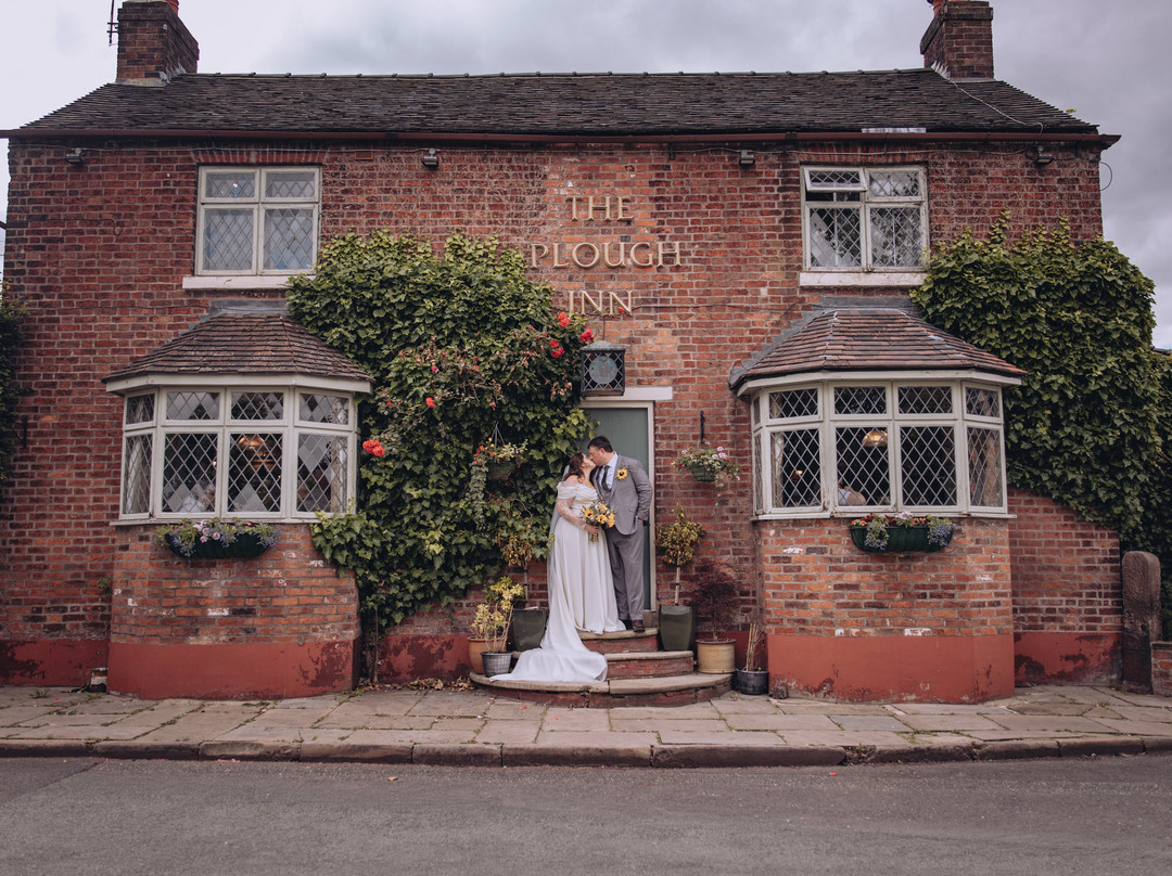 The Plough Inn & Restaurant主图