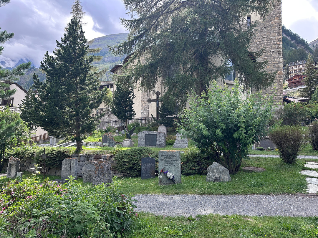 Mountaineers' Cemetery-策马特必去景点