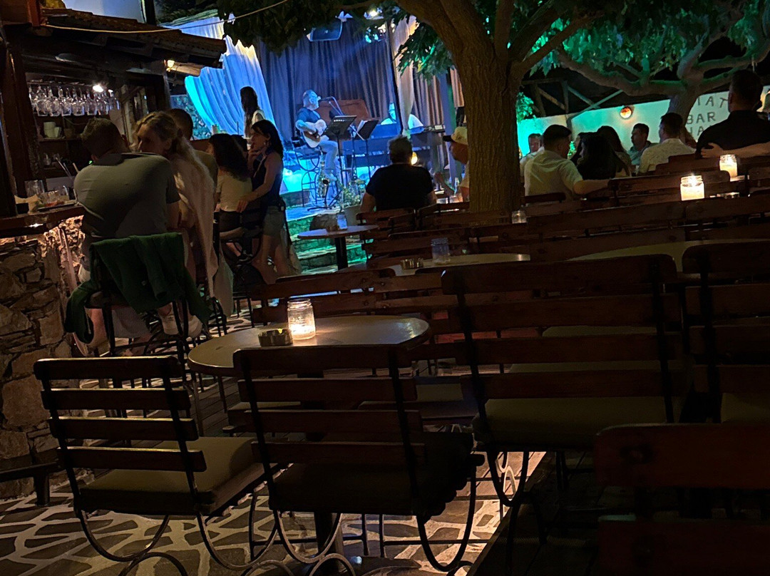 Piano Bar Hayiati-Alonnisos必去景点
