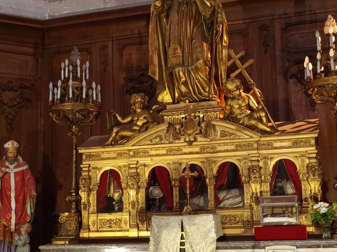 Cathédrale Saint-Pierre-圣克洛德必去景点