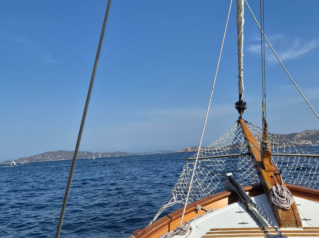 Veliero Dolce Vita-Maddalena Islands必去景点