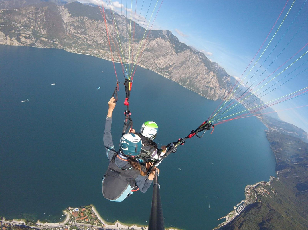 Roberto Paragliding Malcesine-马切尔西涅必去景点