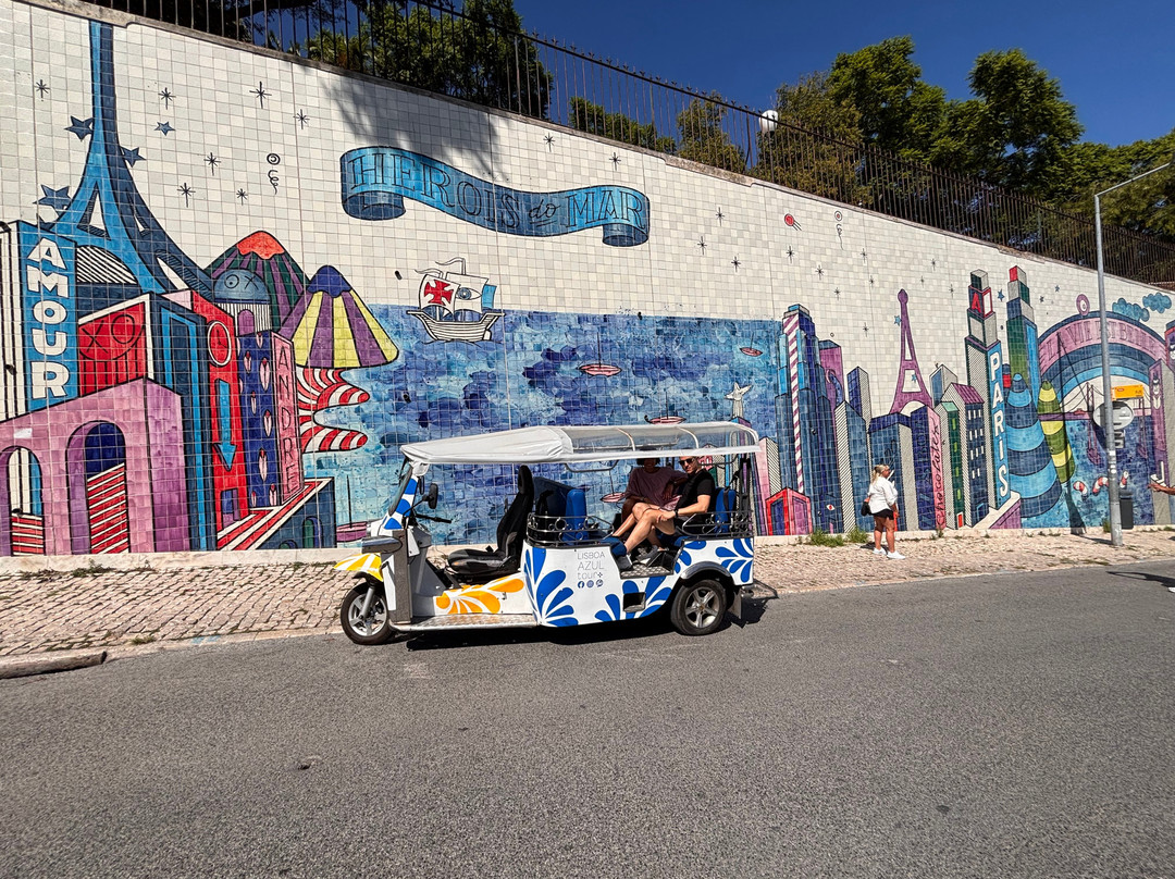Dutra Tuk Tours