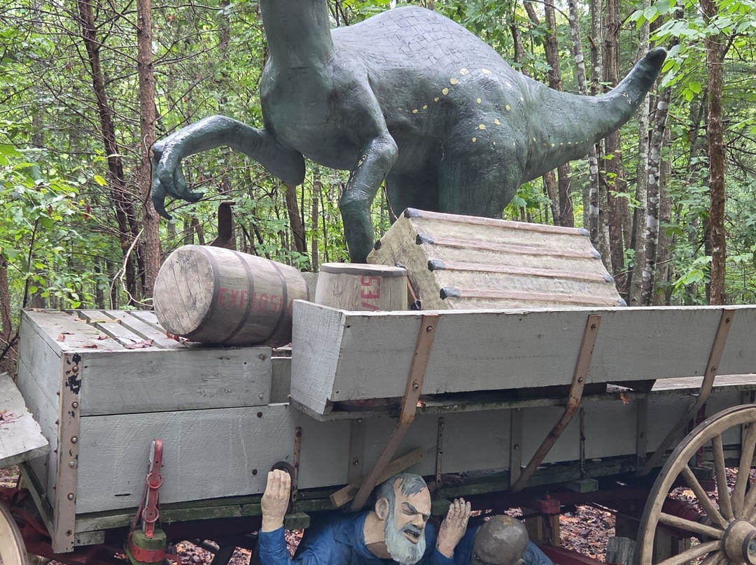 Dinosaur Kingdom II-天然桥必去景点