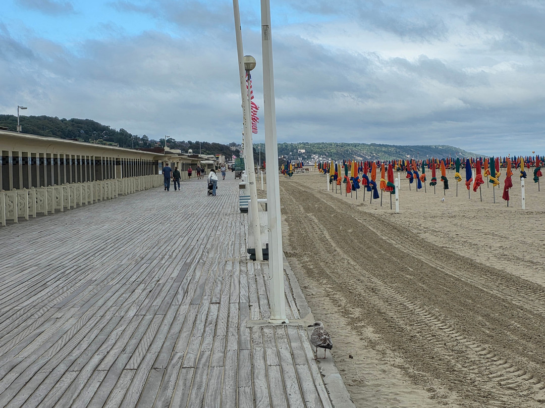Plage de Deauville-多维尔必去景点