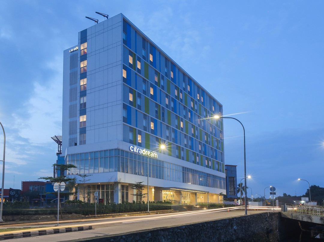 South Tangerang酒店住宿-Hotel Citradream Bintaro