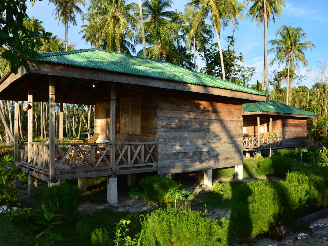 MB Palambak Island Resort