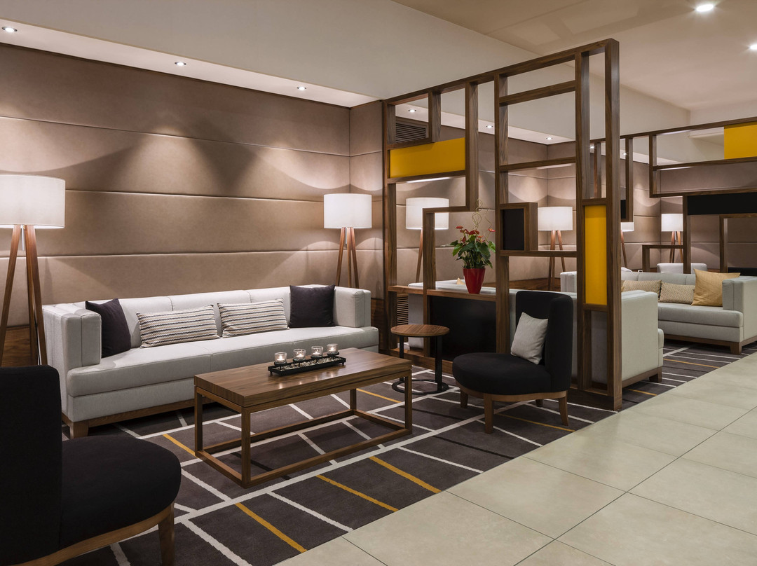 慕尼黑机场万豪酒店主图