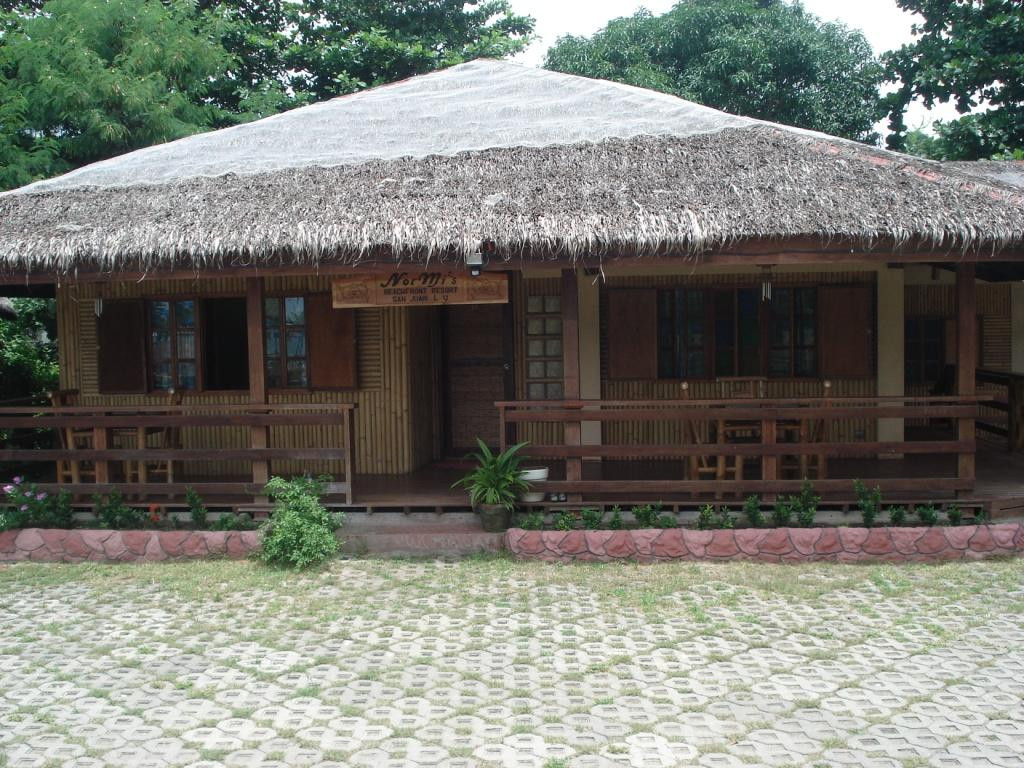 NorMi2's Beachfront Resort