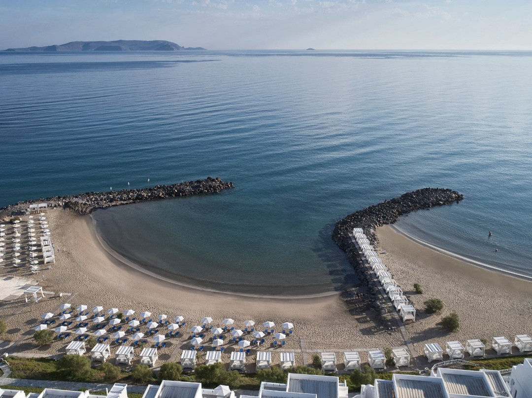 克诺索斯班阁楼海滩套房酒店主图