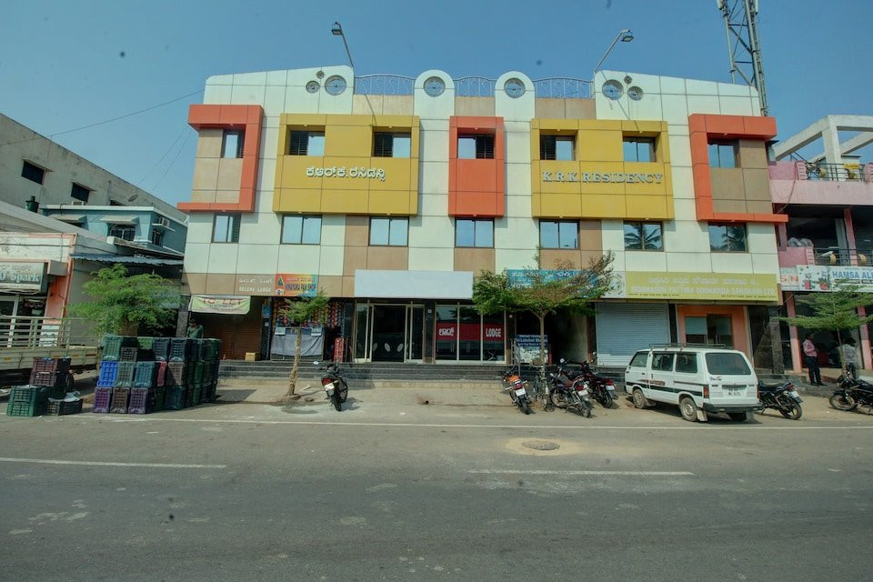 OYO 30673 K R K Residency