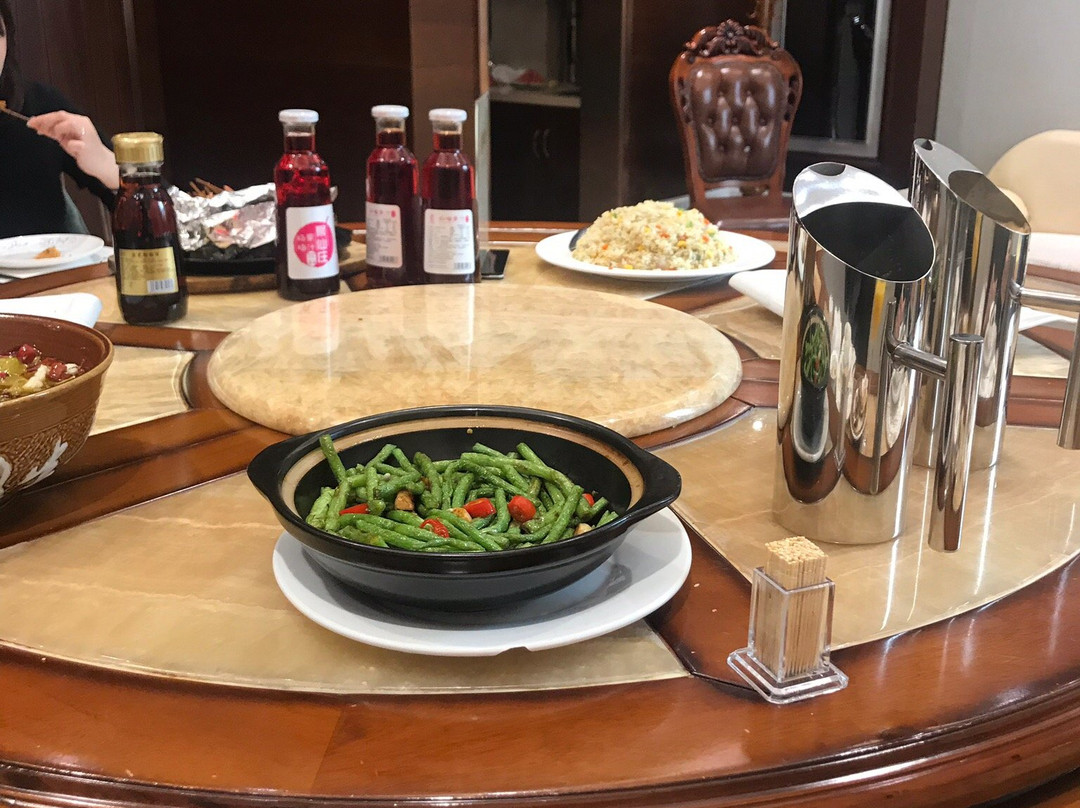 新世界国际大酒店主图