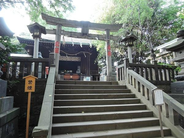 Suwa Shrine景点图片