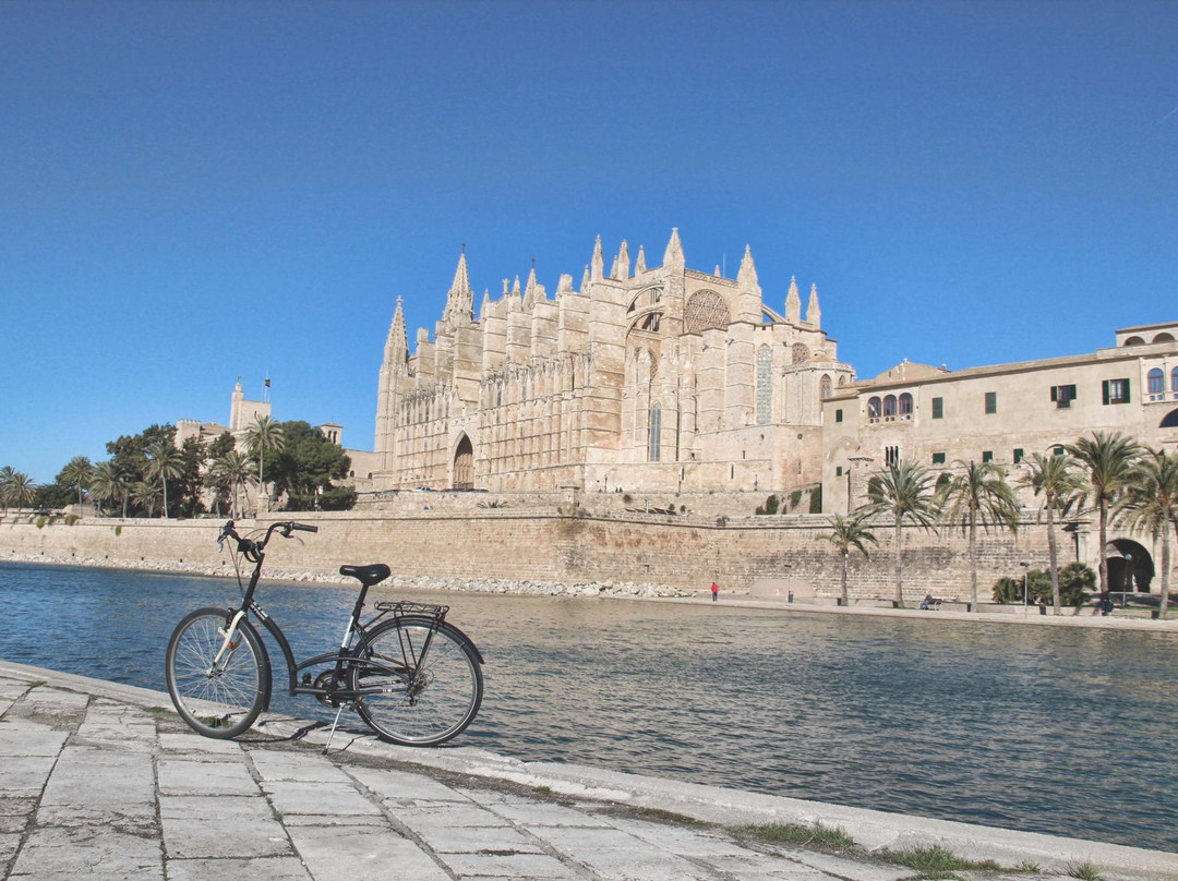 Call & Ride Mallorca-马洛卡帕尔马必去景点