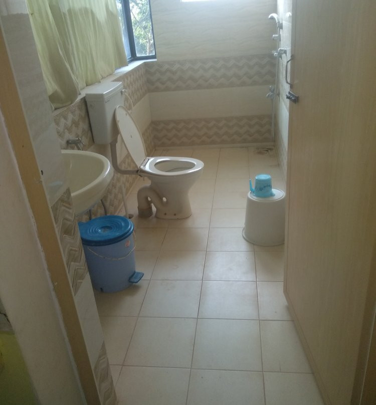 The White feather Hotel主图