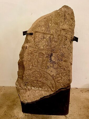 Migvie Stone-Migvie必去景点