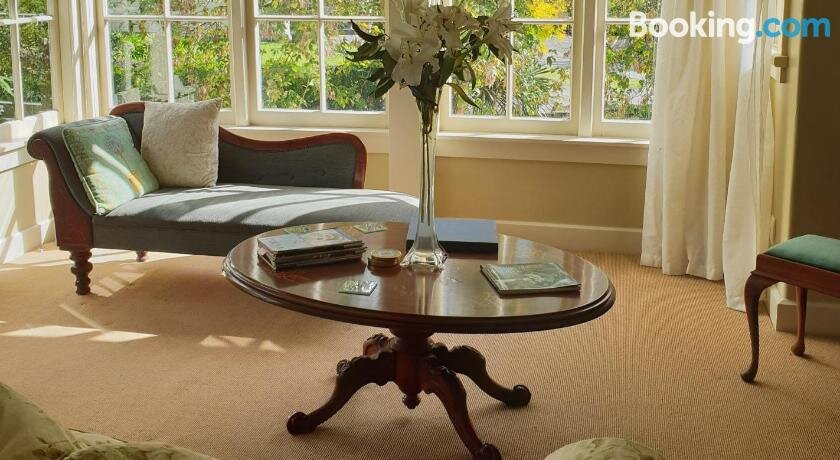 Te Mata B & B