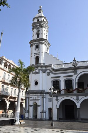 Plaza de Las Armas景点图片