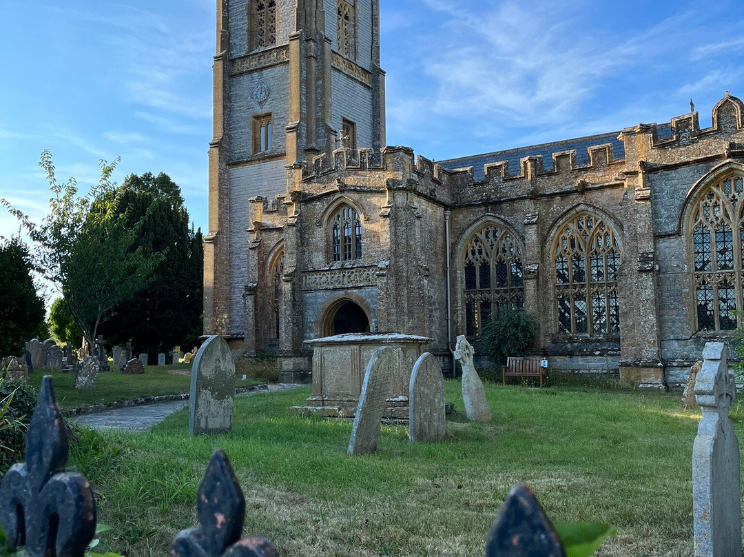 St Andrew's Church景点图片
