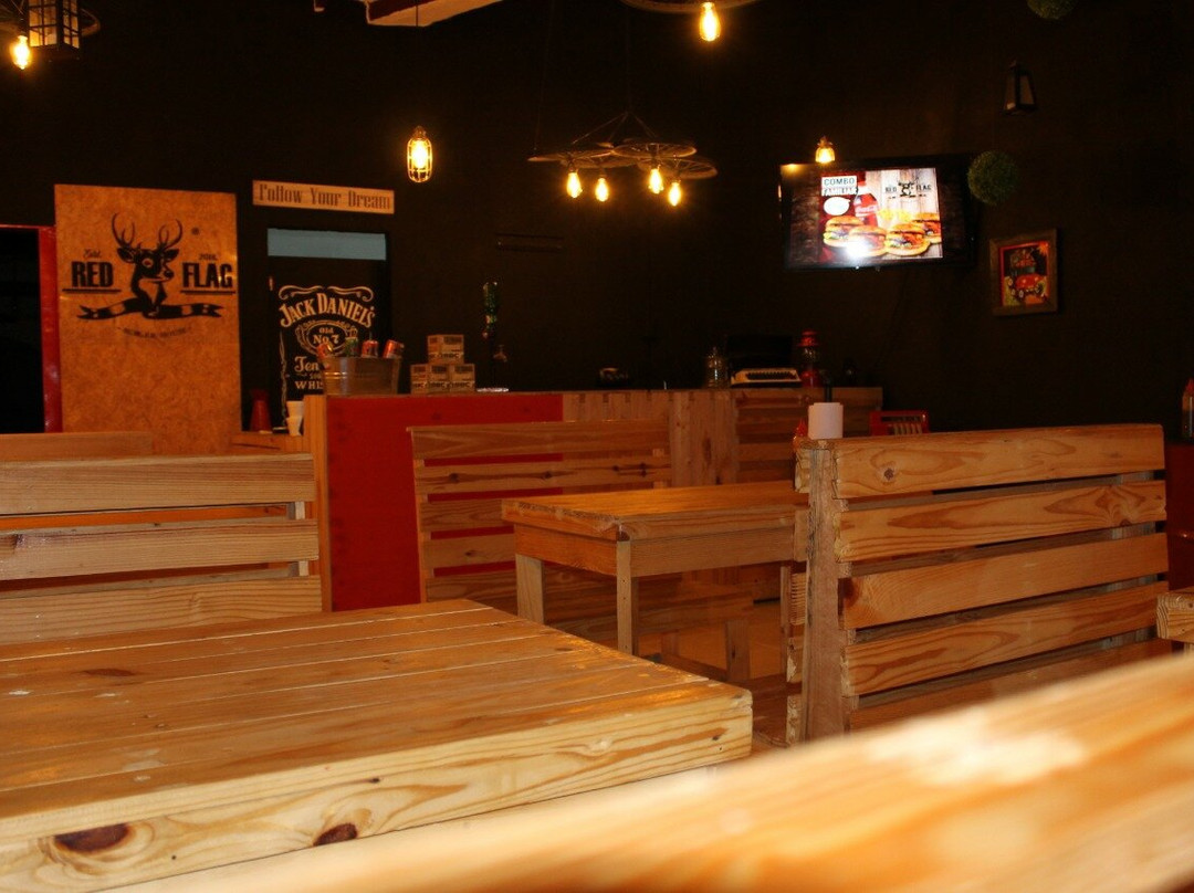 Red Flag Burger House主图