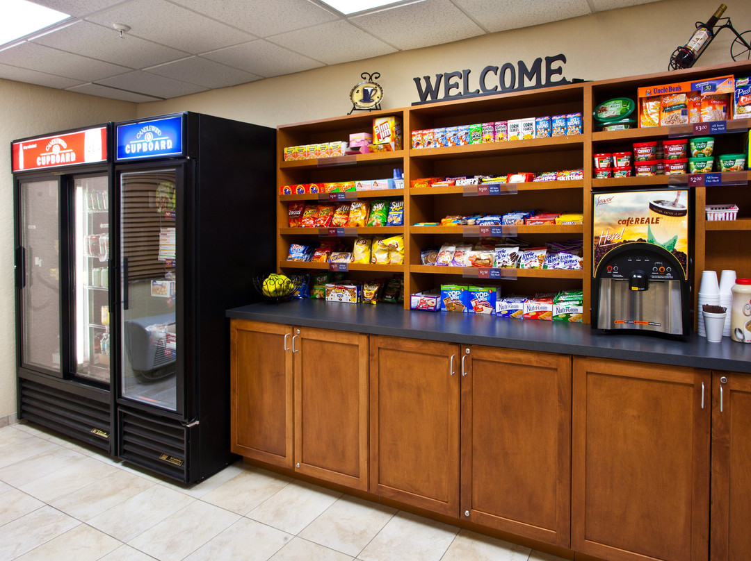 Candlewood Suites Ft Myers I-75 By IHG主图