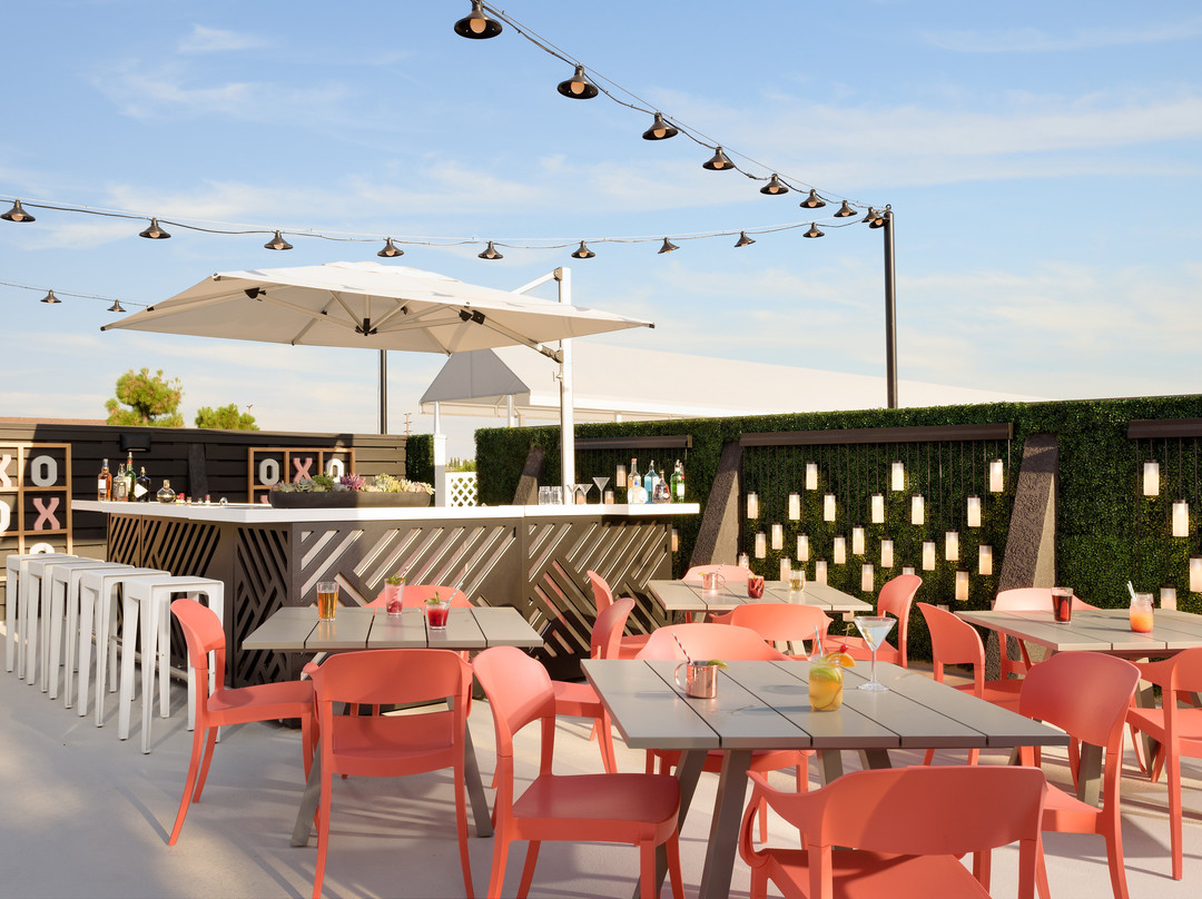 公园套房酒店主图