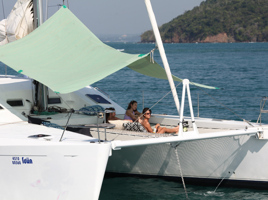 Ocean Marina Yacht Charters-梭桃邑必去景点