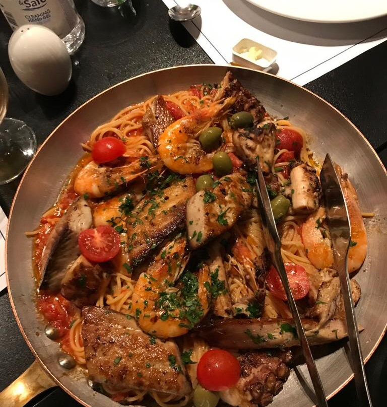 贝尔格莱德济拉酒店主图