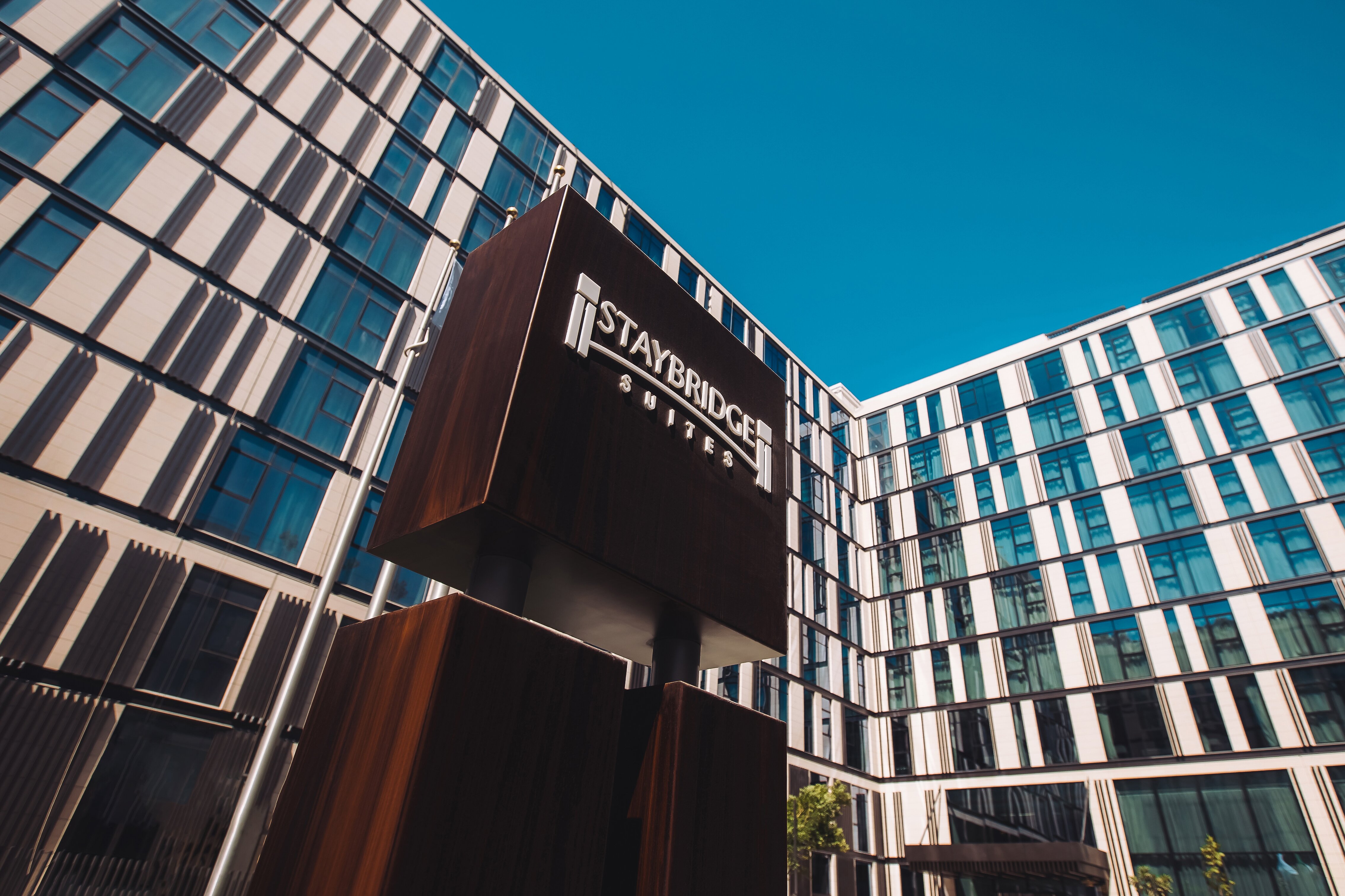 Staybridge Suites Dubai Al-Maktoum Airport, an IHG hotel-官方