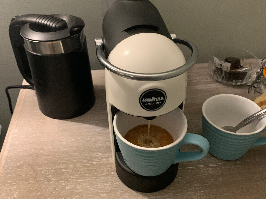 Valentino's Restaurant With Rooms主图