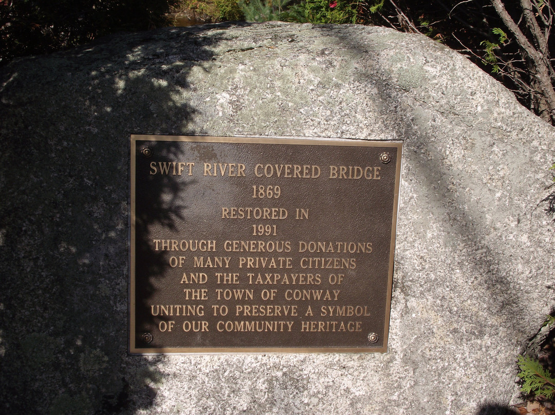 Swift River Bridge景点图片