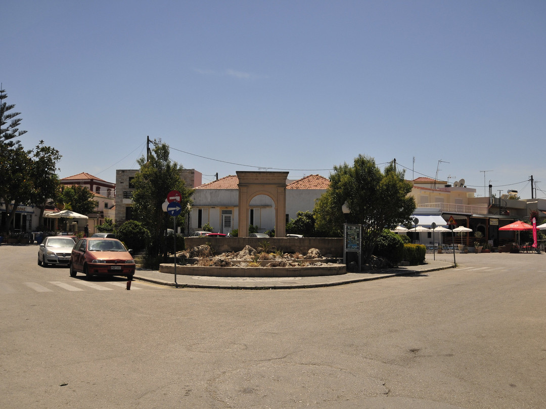 Koskinou Square景点图片