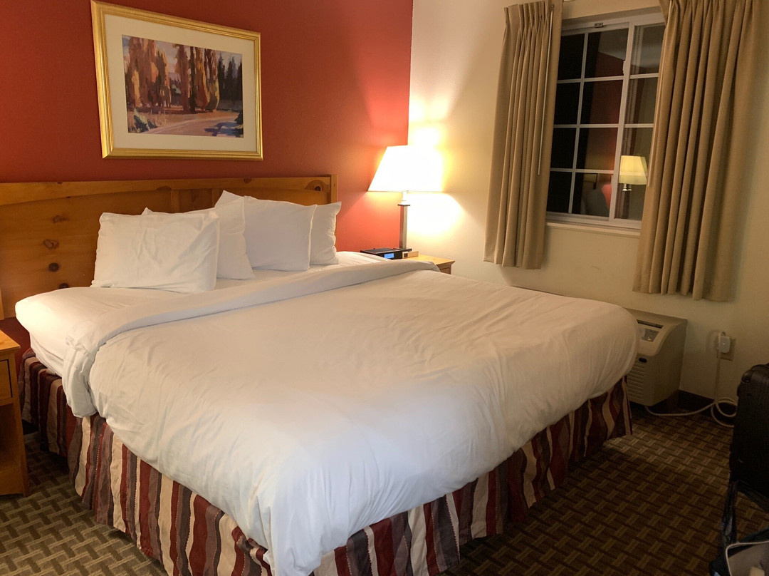 CrestHill Suites Syracuse主图