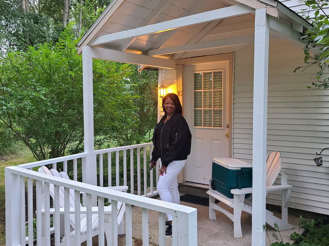 Martha's Vineyard Bed & Breakfast主图