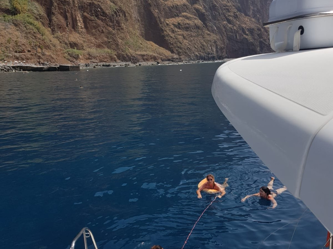 Atlantic Pearl Catamaran Trips-沙尔必去景点