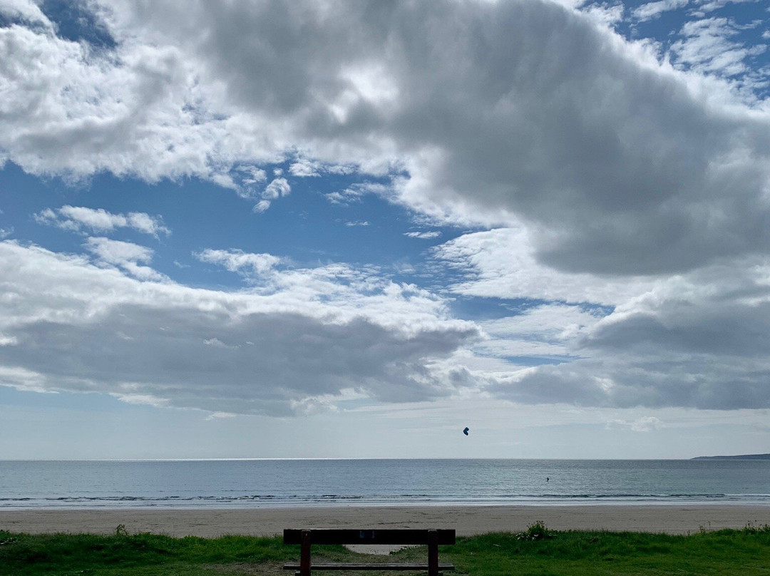 Garrylucas Beach-Old Head必去景点