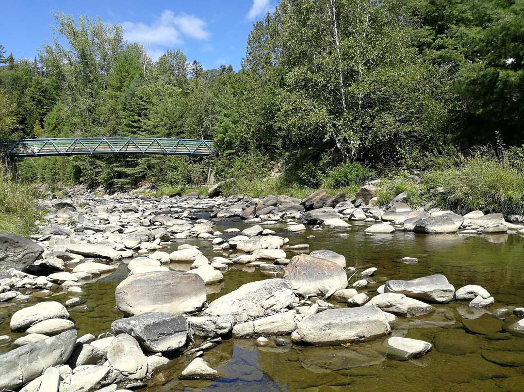 Parc des Sept-Chutes-Saint Georges必去景点