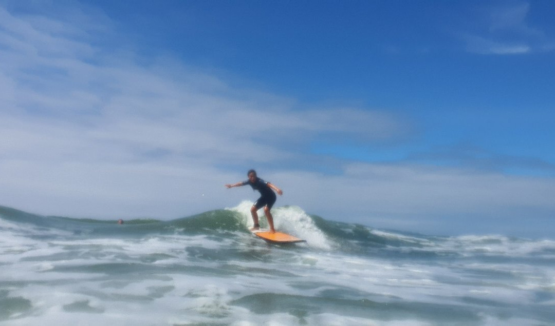 Nouvelle Vague Surf School景点图片