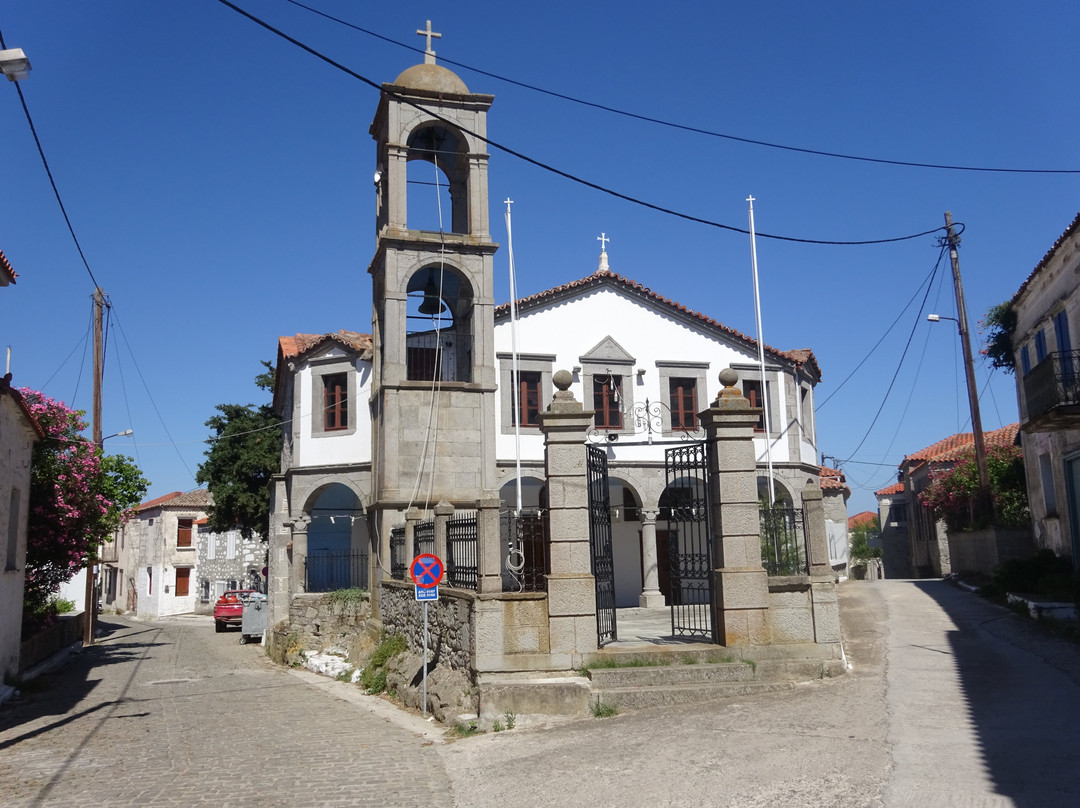 Ierós Naós Agíou Dimitríou-Kontias必去景点